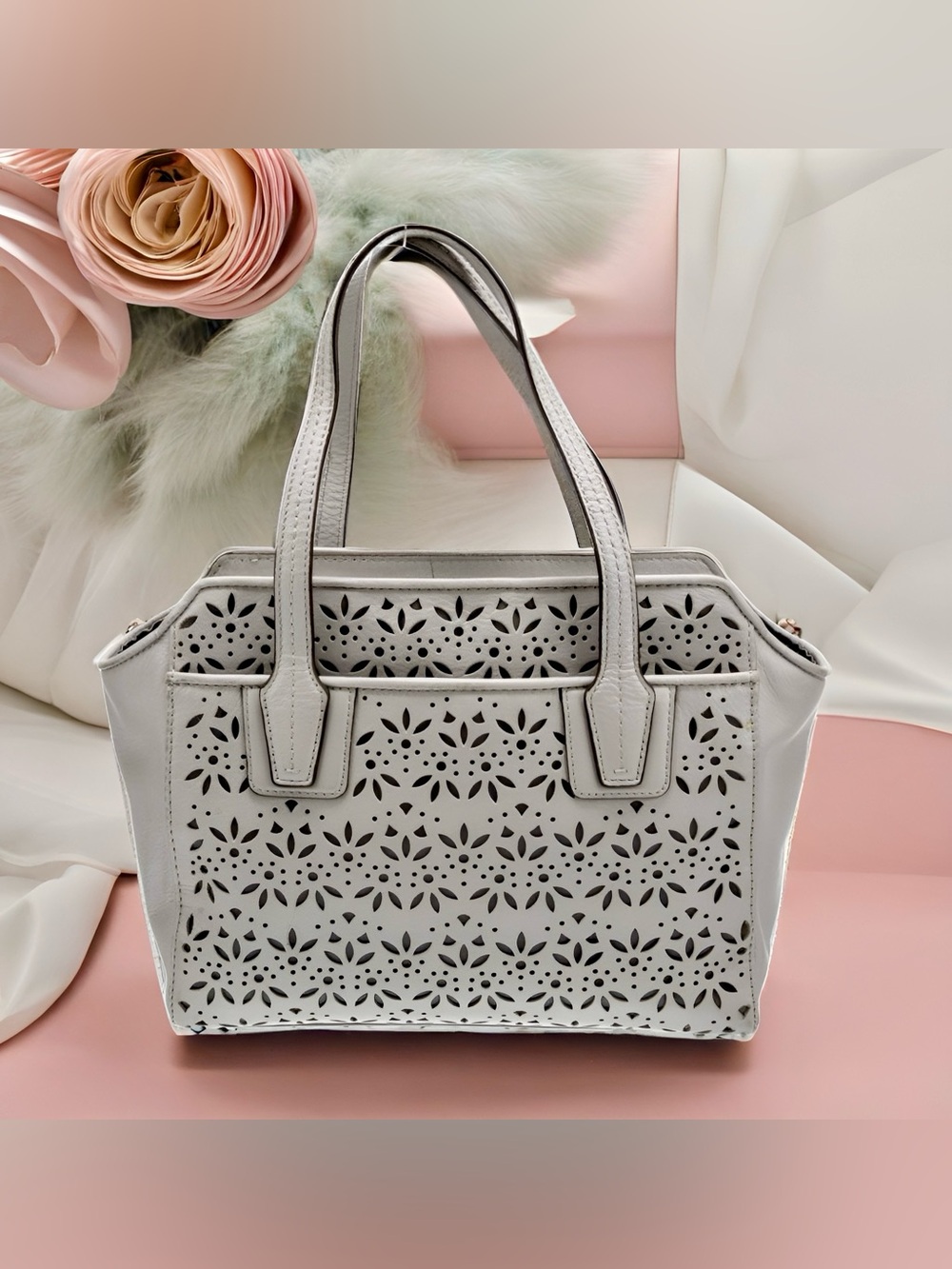 COACH Taylor Eyelet Leather Carryall – Pewter Gray Cutout Shoulder Bag - Picture 4 of 4